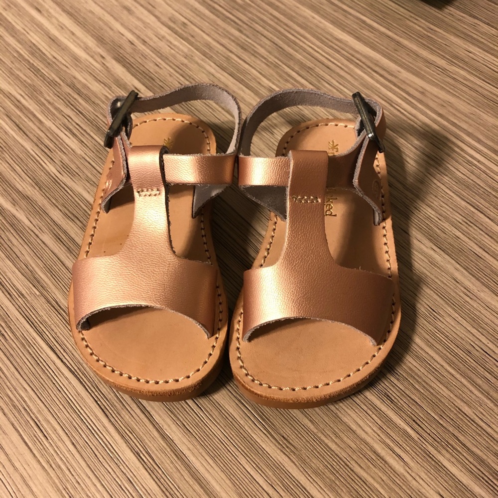 MOVING SALE ✨ Freshly Picked Sandals